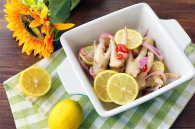 ​柠檬鸡爪可以用干辣椒吗 柠檬鸡爪可以不放辣椒吗