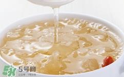 银耳没熟可以吃吗?银耳没熟吃了会中毒吗