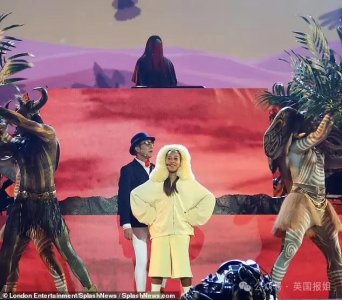 卡戴珊侃爷为女儿暂时“复婚”?10岁小西北空降《狮子王》