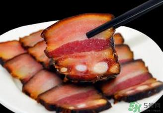 腌咸肉一斤肉放多少盐?腌咸肉一斤肉放盐比例 腌咸肉一斤肉放多少盐?腌咸肉一斤肉放盐比例