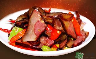 腌咸肉一斤肉放多少盐?腌咸肉一斤肉放盐比例 腌咸肉一斤肉放多少盐?腌咸肉一斤肉放盐比例