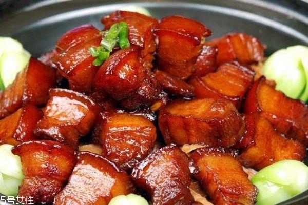 红烧肉应该怎么做呢 红烧肉要用什么肉呢