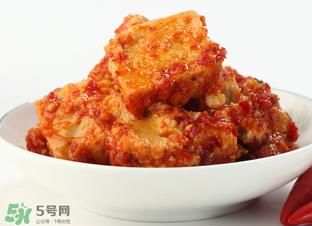 霉豆腐长黑毛能吃吗？霉豆腐为什么长黑毛？