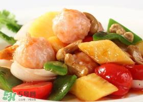 虾爬子能和菠萝一起吃吗？菠萝和虾爬子能同时吃吗？