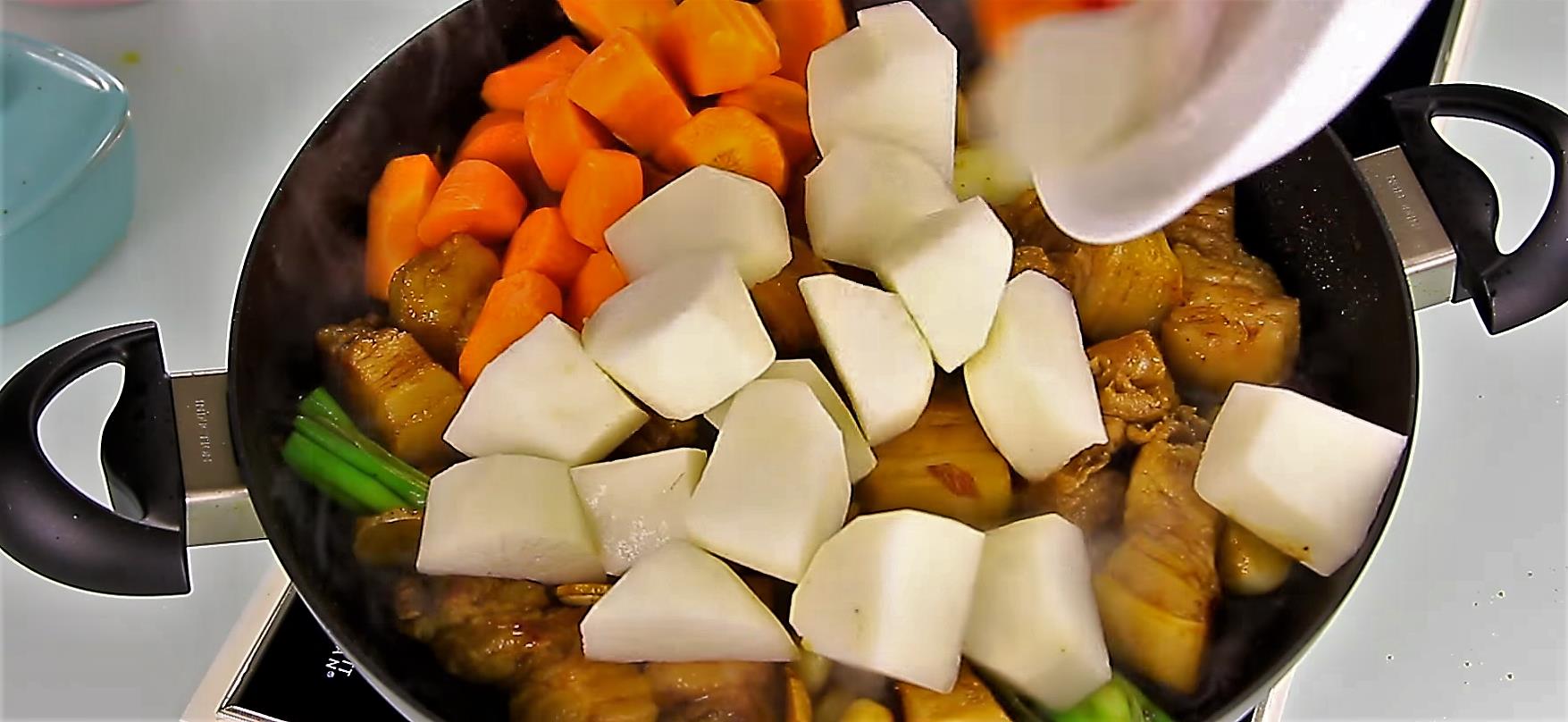 萝卜炖肉的家常做法 煮出入口即化的卤肉 萝卜炖肉的家常做法 煮出入口即化的卤肉