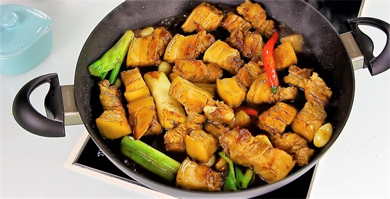 萝卜炖肉的家常做法 煮出入口即化的卤肉 萝卜炖肉的家常做法 煮出入口即化的卤肉