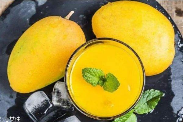 芒果有什么营养价值呢 芒果不能和什么一起吃呢 芒果有什么营养价值呢 芒果不能和什么一起吃呢