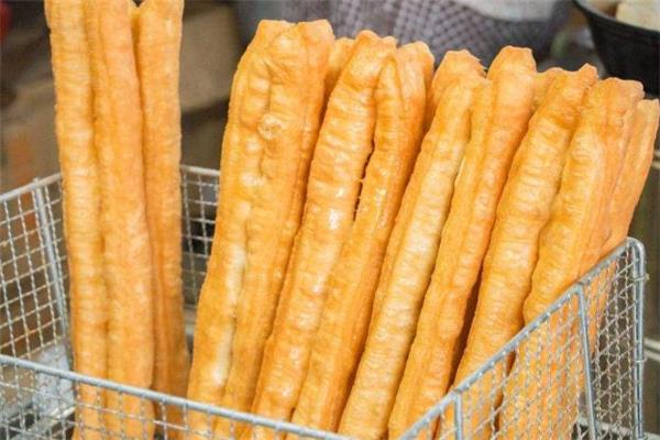 宝宝可以吃油条吗 宝宝吃油条容易消化吗 宝宝可以吃油条吗 宝宝吃油条容易消化吗