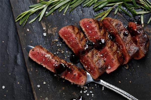 科尔沁牛排怎么做 科尔沁牛排要切多厚