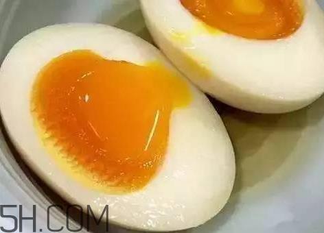 鸡蛋有血丝能吃吗 鸡蛋打开有血能吃吗