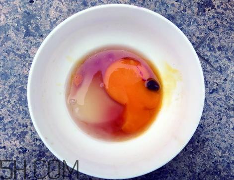 鸡蛋有血丝能吃吗 鸡蛋打开有血能吃吗