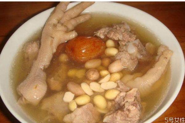 适合孕妇喝的汤有什么呢 孕妇喝猪骨头汤有什么好处呢