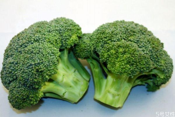 西兰花可以生吃吗 怎么吃西兰花比较有营养呢