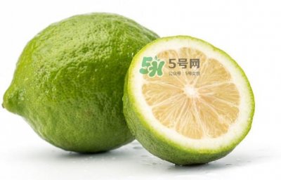 ​青柠檬可以直接吃吗？青柠檬可以用开水泡吗