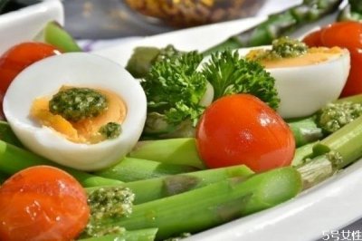 ​减肥期间可以吃鸭蛋吗 怎么吃比较好