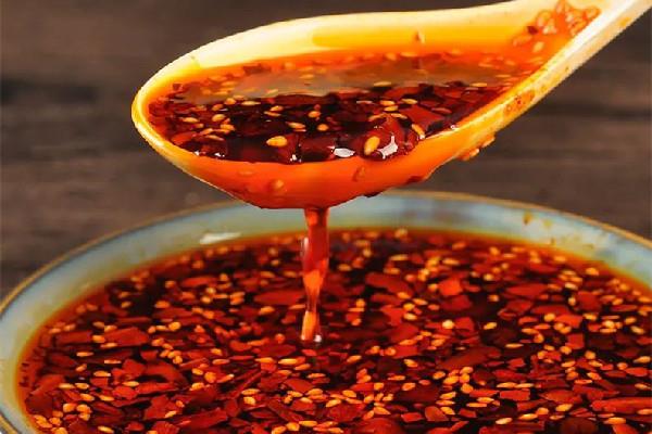 辣椒油和红油有什么区别 辣椒油可以用花生油做吗