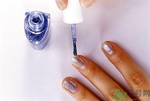指甲油为什么容易掉？指甲油怎么涂不容易掉？