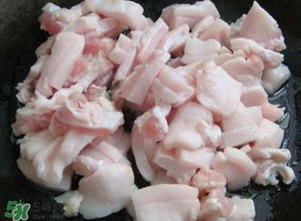 熬猪油用什么肉？熬猪油用板油还是肥肉？