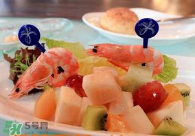 甜瓜和虾能一起吃吗?吃虾还可以吃甜瓜吗? 甜瓜和虾能一起吃吗?吃虾还可以吃甜瓜吗?