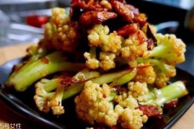 ​花菜要焯水吗 花菜怎么洗