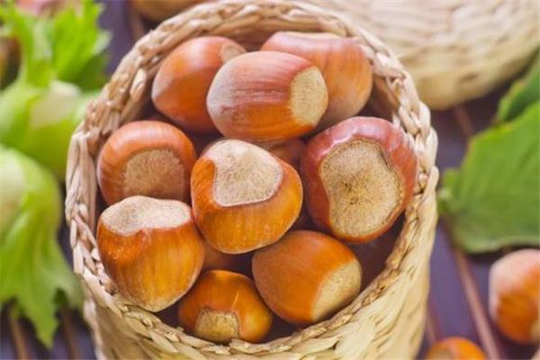 榛子和开心果哪个热量高 榛子和开心果哪个减肥