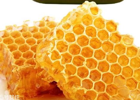 蜂巢蜜的蜂蜡能吃吗 可以食用