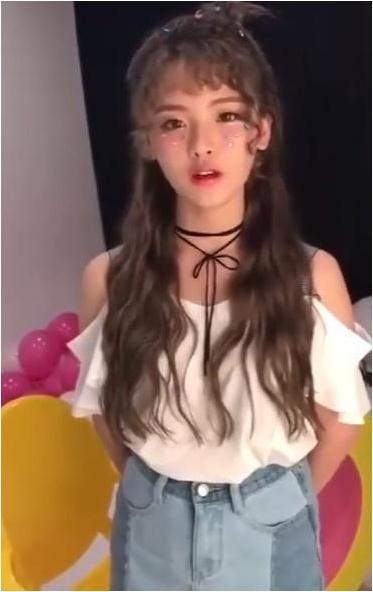 杨超越未出名前视频曝光!被男主播反复骚扰,曾想要超越范冰冰