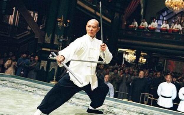 李连杰最经典的10部电影,每一部都值得收藏,尤其是最后三部!
