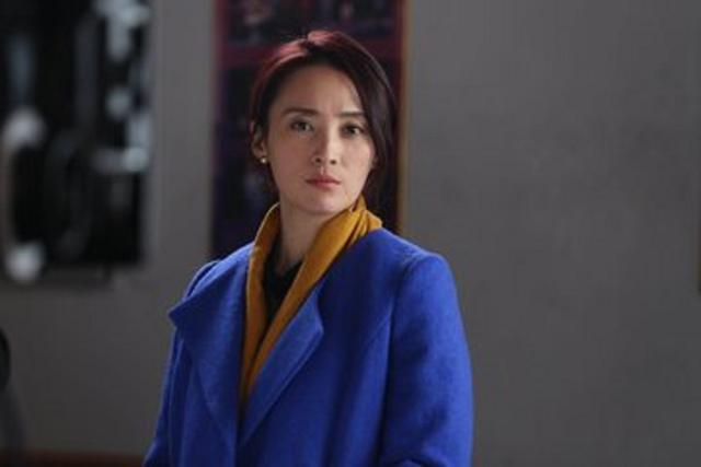 她一哭就让人心疼不已,纵使年华老去,仍让人心生怜惜