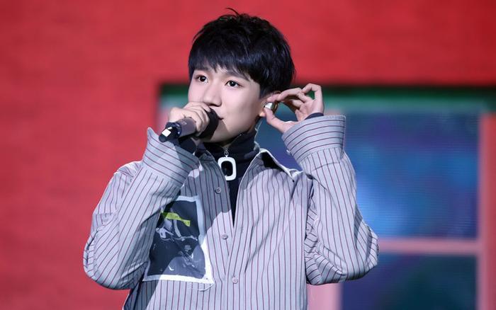 《经典咏流传》第二季将播,撒贝宁回归,王源谭维维领衔传唱嘉宾