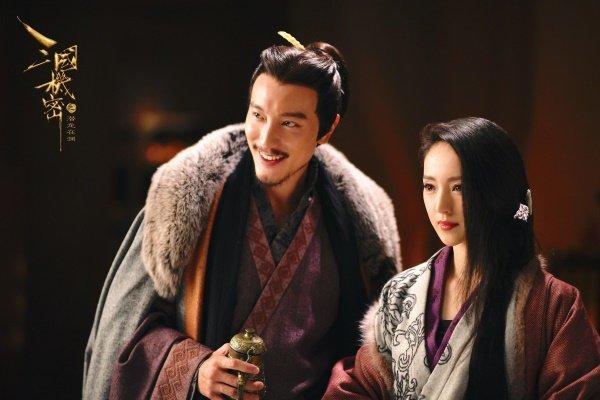 《三国机密》里的郭嘉,风流浪子,帅过张震,现实中却是宠妻狂魔