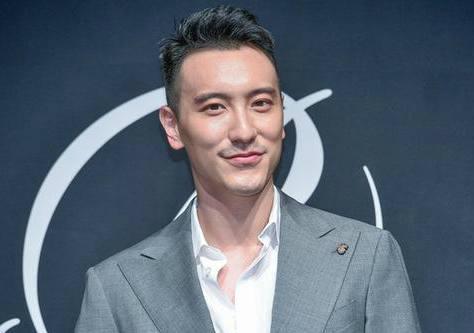 《三国机密》里的郭嘉,风流浪子,帅过张震,现实中却是宠妻狂魔