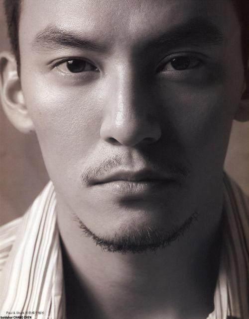 《三国机密》里的郭嘉,风流浪子,帅过张震,现实中却是宠妻狂魔