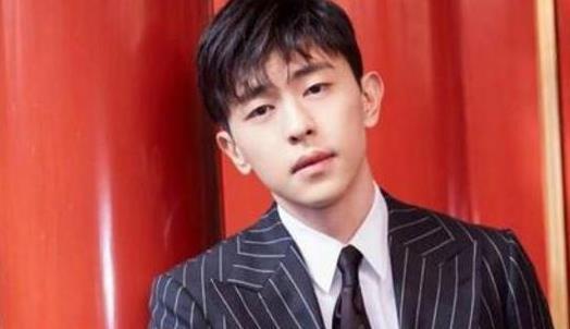 沈梦辰爸爸上综艺,邓伦强行被cue,表示会坚持“邓伦风”穿搭