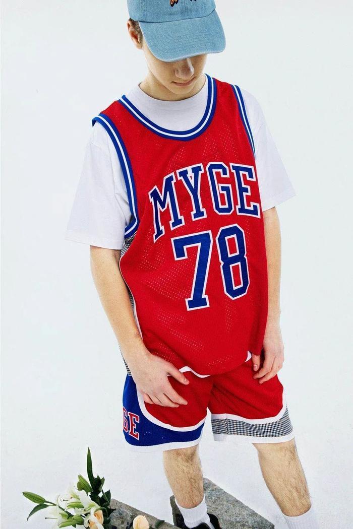 别问为什么国潮都是英文名！先问自己会读吗？