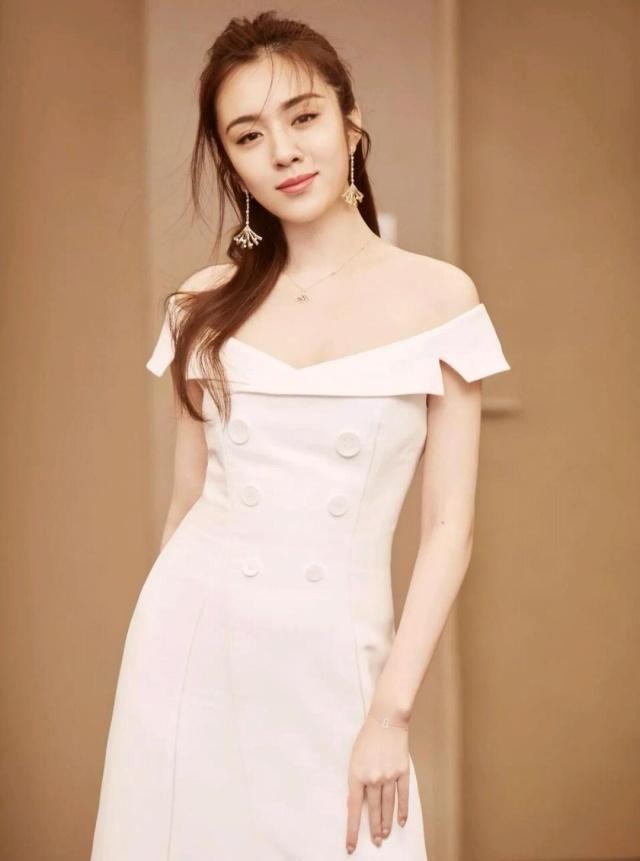 《世间始终你好》王晓晨深情传唱歌词,很适合励志的你收藏