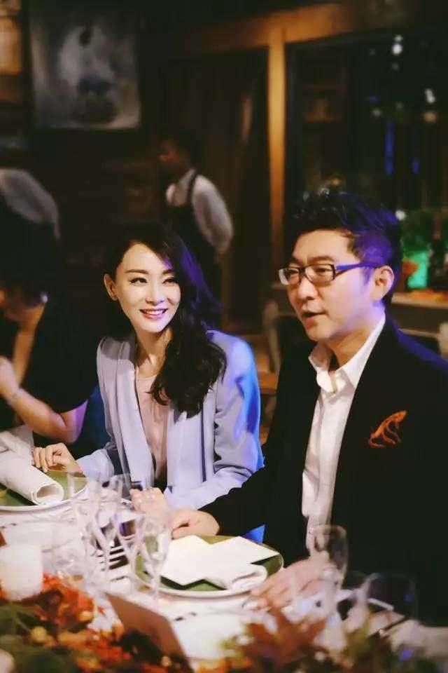 世界级钢琴家 和李云迪齐名 离婚后带着8岁儿子 娶了旗袍女皇陈数