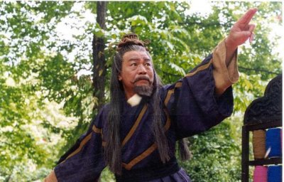 劳德诺为什么不自宫练辟邪剑法即便自宫也不能成功