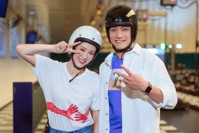 陈乔恩官宣恋情被骂上热搜:我40岁,身家过亿,谈个恋爱怎么了