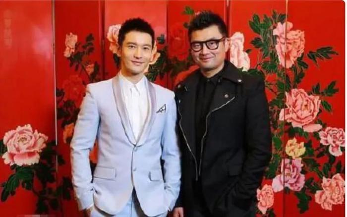 当红小花与经纪人恩断义绝?是钱没分够还是另有隐情