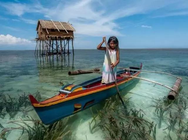 世界最后一支海洋游牧民族,能在水里行走,进化出不一样的身体