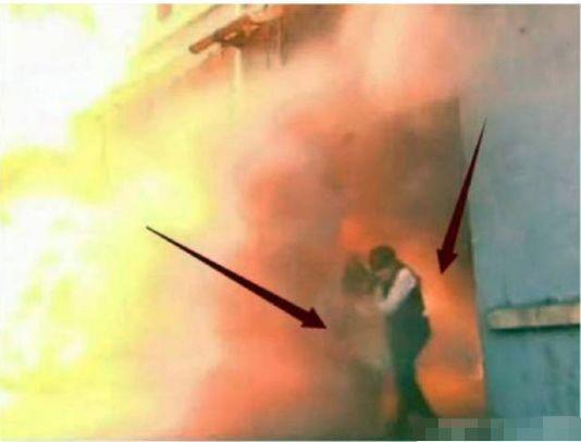 当年两人都毁容,任家萱为什么对俞灏明忘恩负义?真相让人泪目!