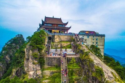 ​中国佛教四大名山，第1 个是世界地质公园，誉为“东南第一山”