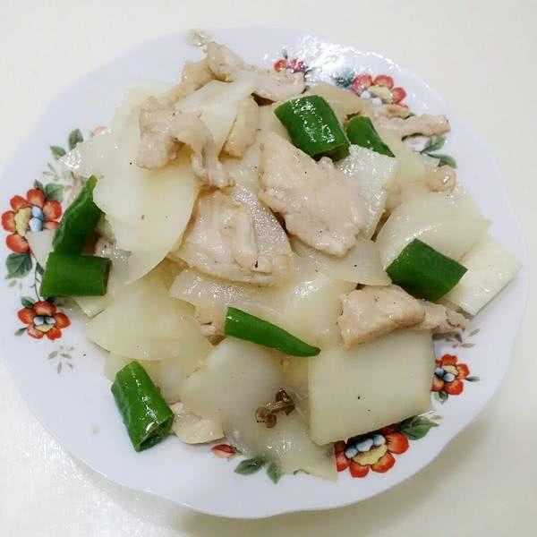 农村人用它炒菜，城里人把它当水果，营养价值极高，还能降血压