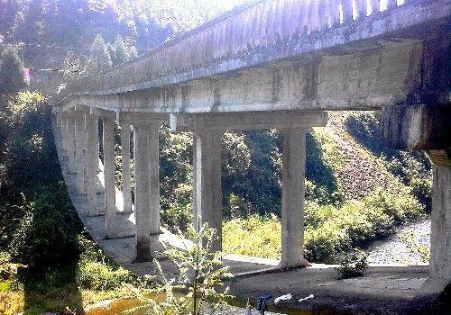 中国造型独特的桥梁建筑，绝对颠覆你世界观，看后你什么感觉