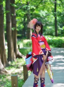 ​《阴阳师》初始神乐cosplay，别看她年纪尚小，其实她很强哦