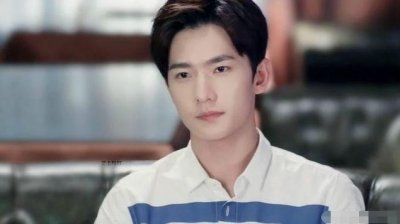 ​《旋风少女3》终于开拍了，原班人马都会回归，但唯一遗憾少了他