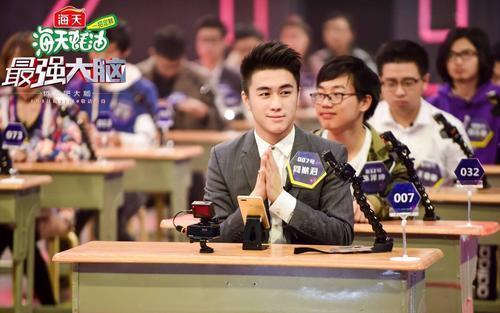 何猷君何超欣拼命考麻省，何超莲考ACCA，靠学习争宠好悲哀