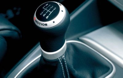 ​汽车换挡的杆子叫什么