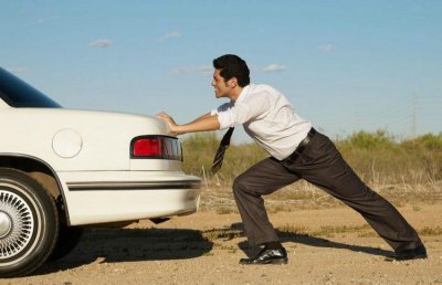 ​比亚迪速锐电瓶没电了怎么办